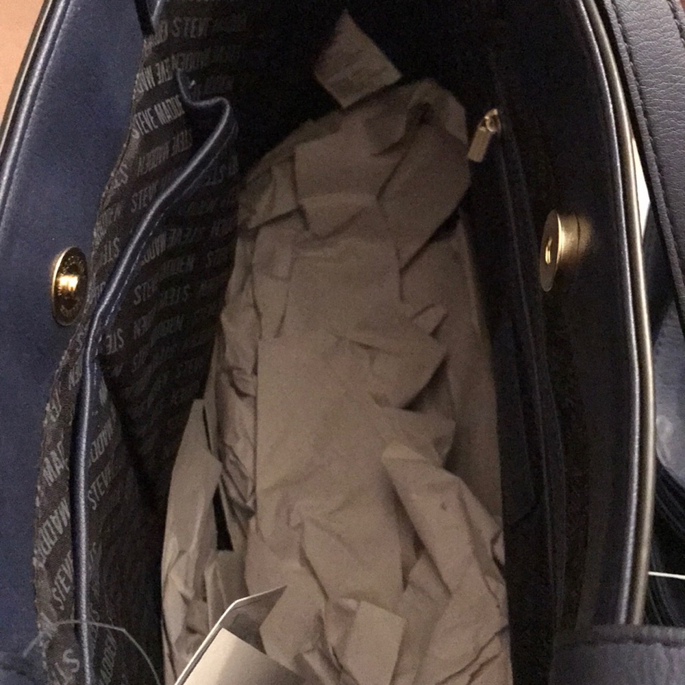 Steve Madden Bking Bag in Bag - Picture 8 of 8